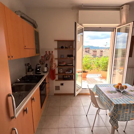 דירה Bellavista Panoramic Terrace Con Terrazza Zona Sant Orsola בולוניה